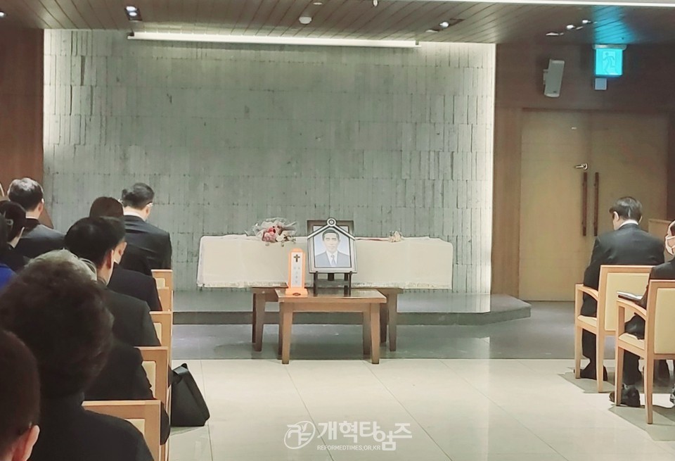 대전중앙교회 담임 고석찬 목사 부친상 모습