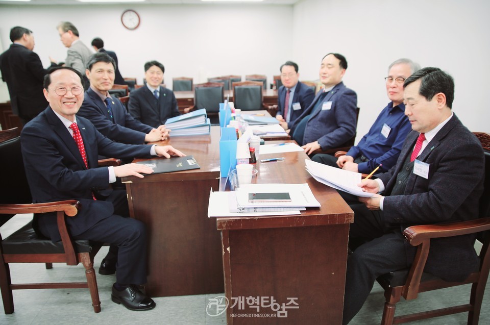 총회 감사부, 중간감사 모습