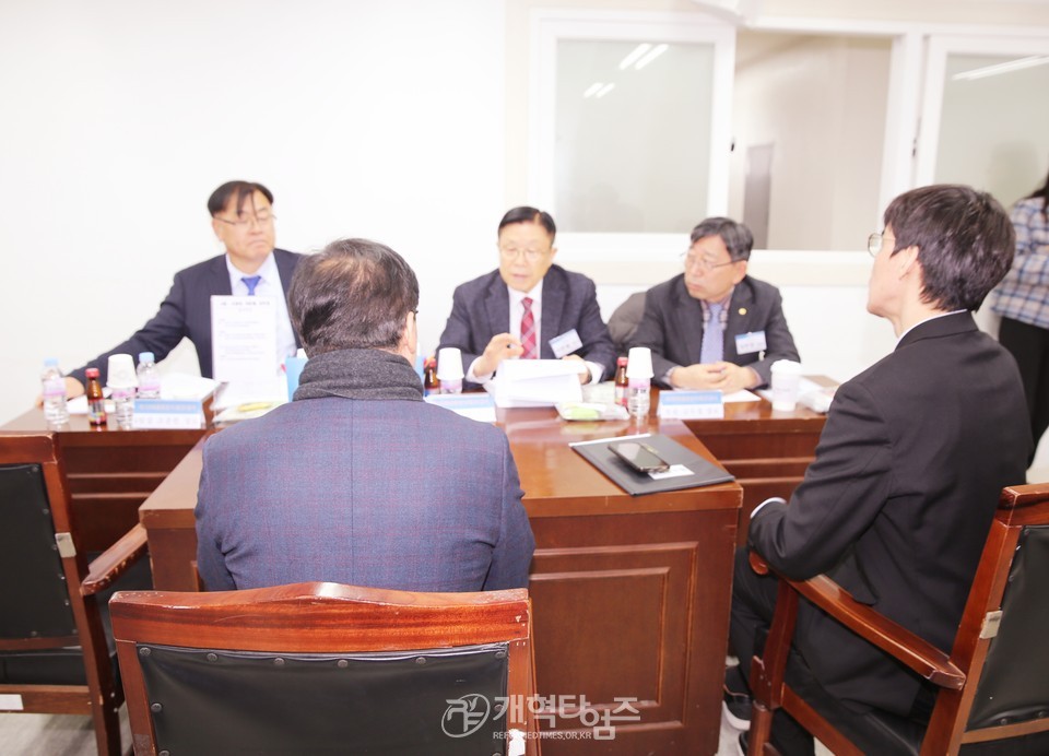 총회 감사부, 중간감사 모습