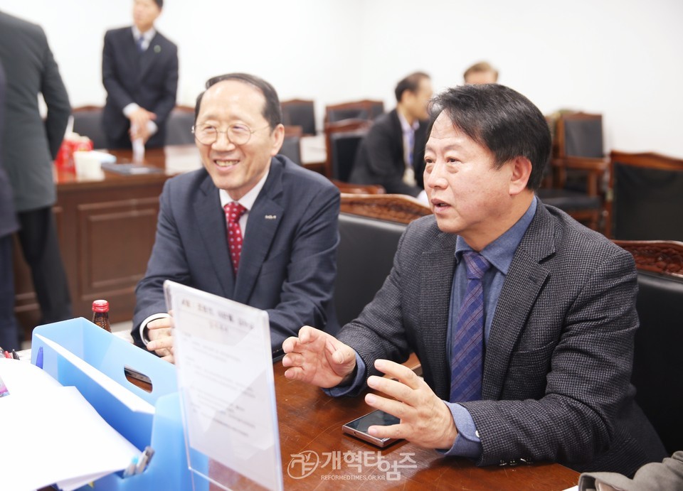 총회 감사부, 중간감사 모습