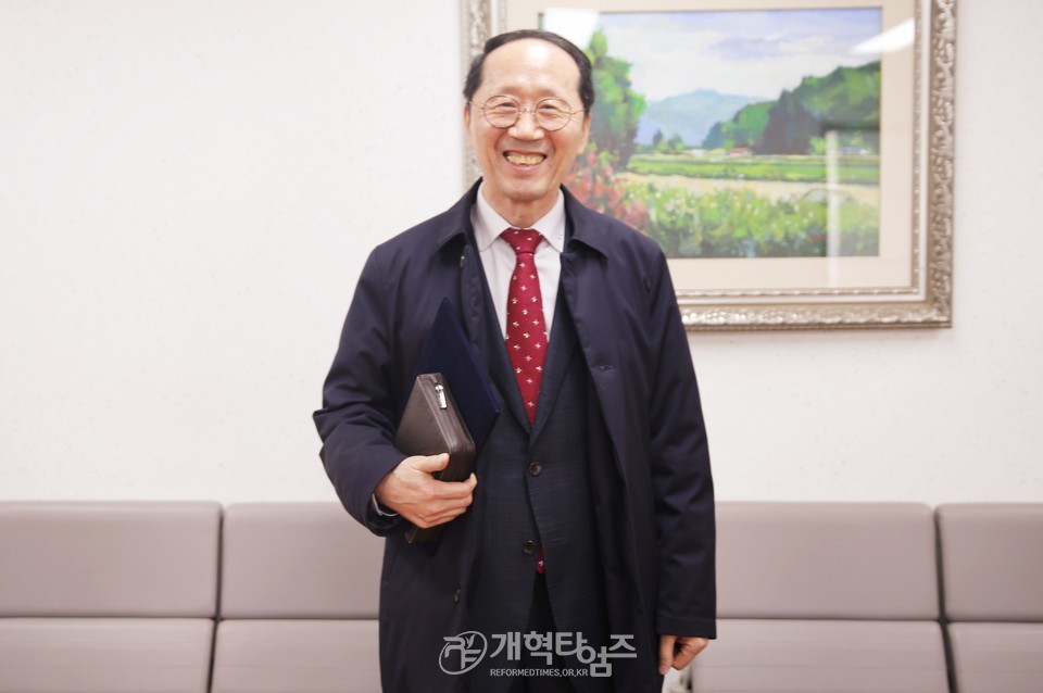 전국남전도회, 서울남부교도소 방문 위문예배 모습