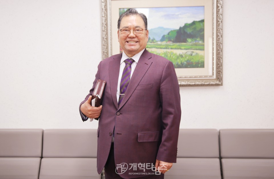 전국남전도회, 서울남부교도소 방문 위문예배 모습