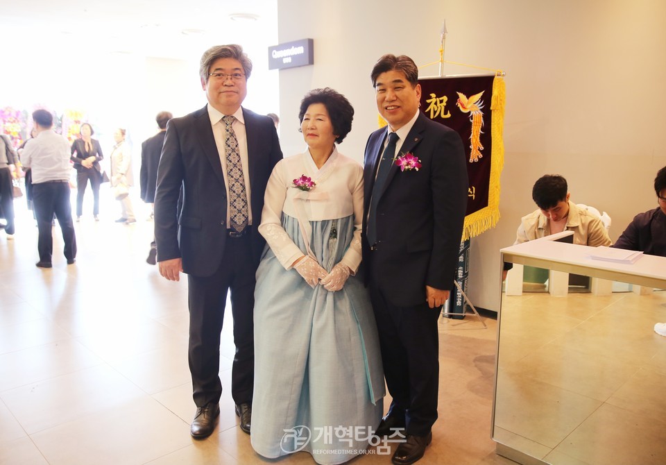 영남협ㆍ부울경 성경선 목사, 차남 결혼예식 모습