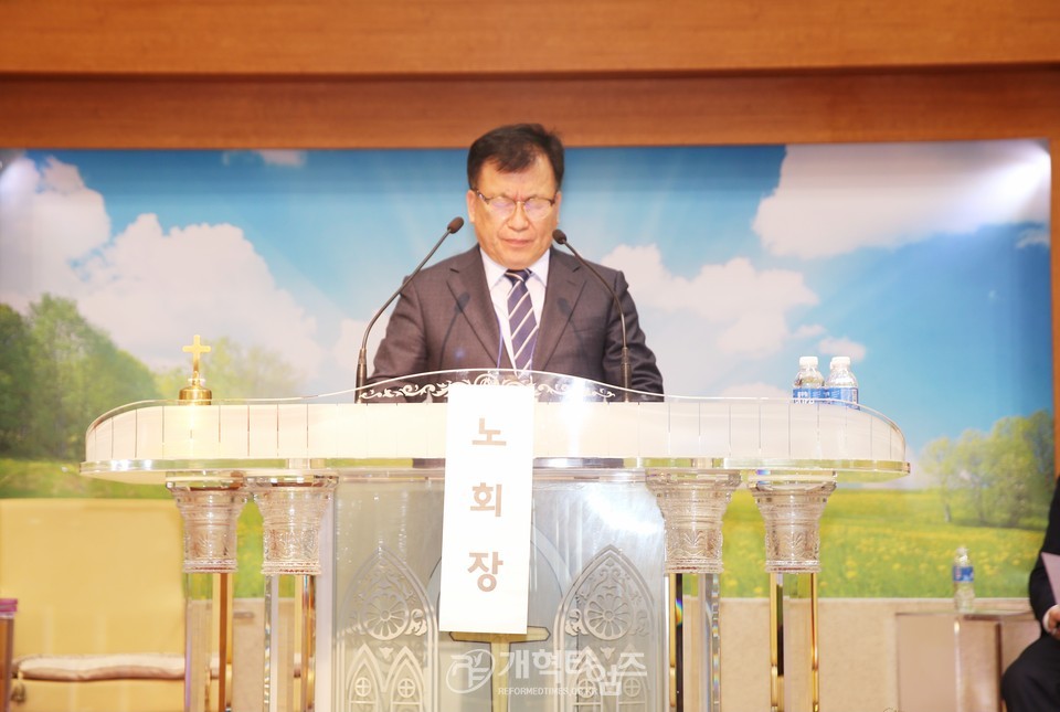 서부산노회ㆍ경남동노회, (가칭)부경노회, 합병예배 모습
