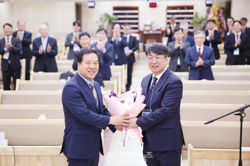 피승민 목사, 대구동노회 총회 공천위원장 예비 후보 추천 모습