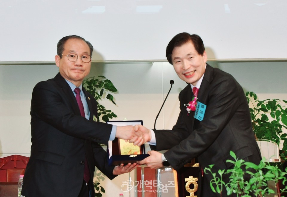 수도노회 제107회 정기회 모습