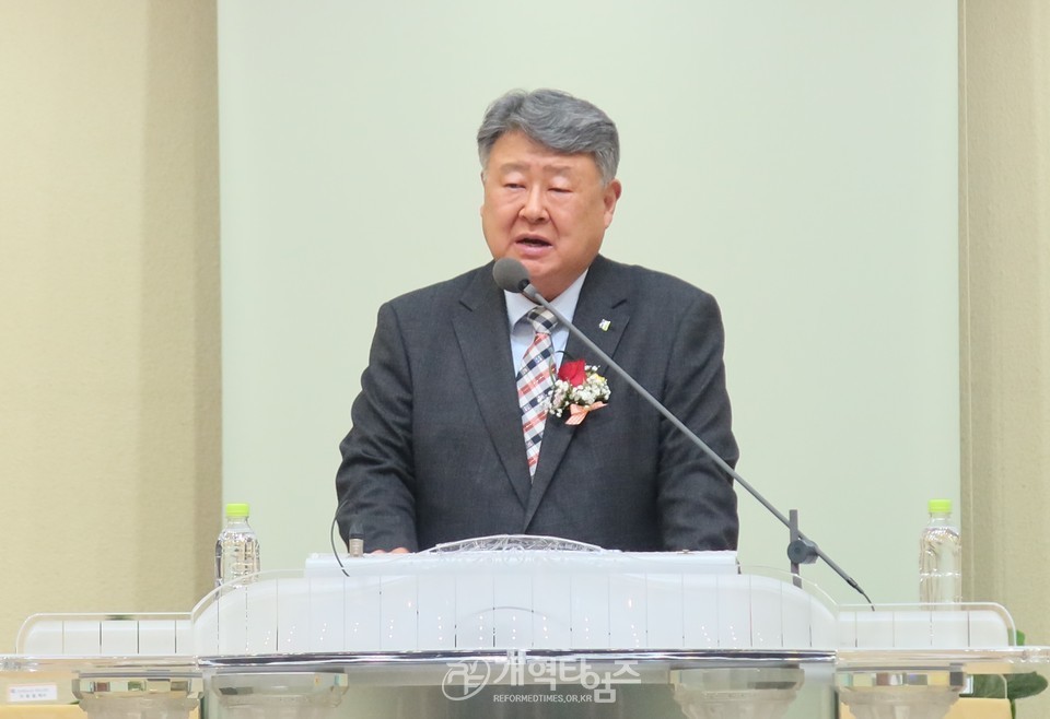 한기승 목사 원로목사 추대 및 제20대 위임목사 취임 감사예배 모습