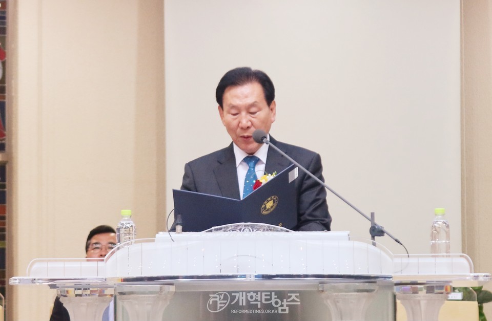 한기승 목사 원로목사 추대 및 제20대 위임목사 취임 감사예배 모습