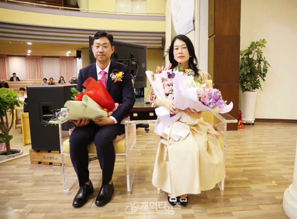 한기승 목사 원로목사 추대 및 제20대 위임목사 취임 감사예배 모습