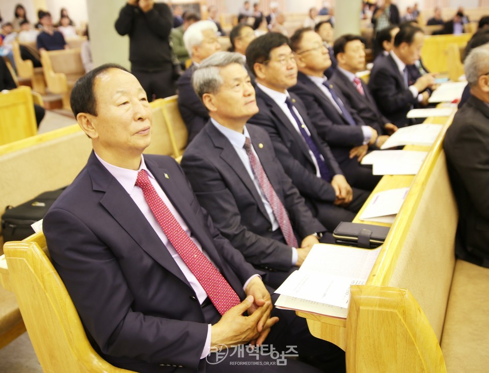 한기승 목사 원로목사 추대 및 제20대 위임목사 취임 감사예배 모습