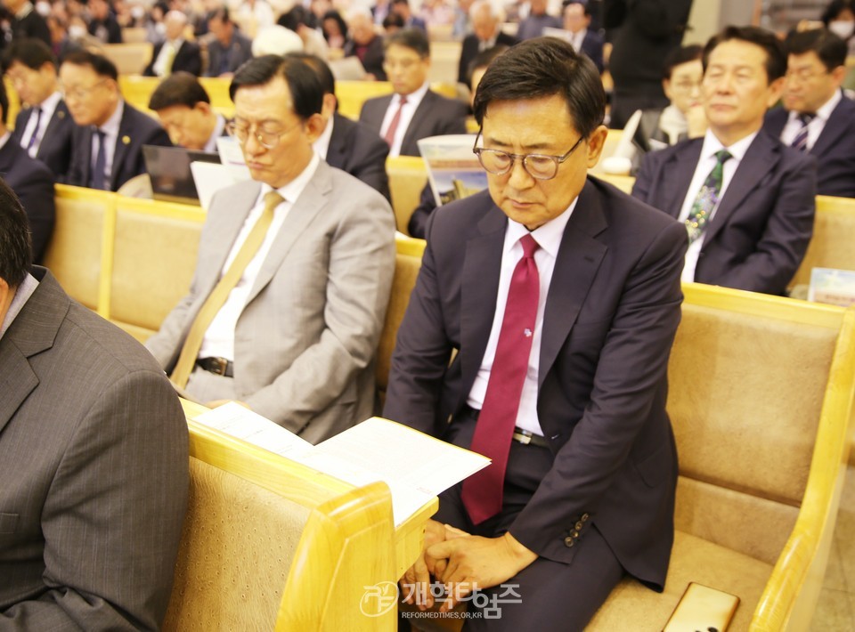 한기승 목사 원로목사 추대 및 제20대 위임목사 취임 감사예배 모습