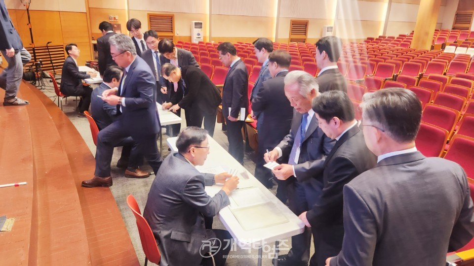 수경노회 제115회 정기회 모습