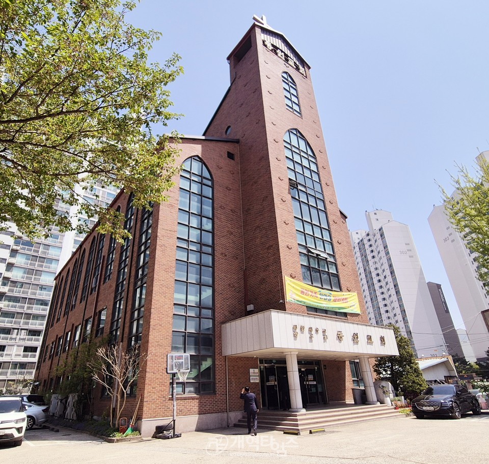 동원교회와 광교좋은교회 합병감사예배를 드린 동원교회 모습