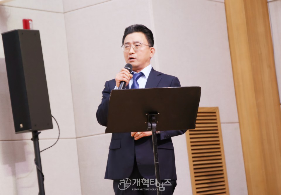 전 총회 재판국장 이두형 목사 아들, 부총회장 예비후보 정○○ 목사 딸, 결혼 예식 모습