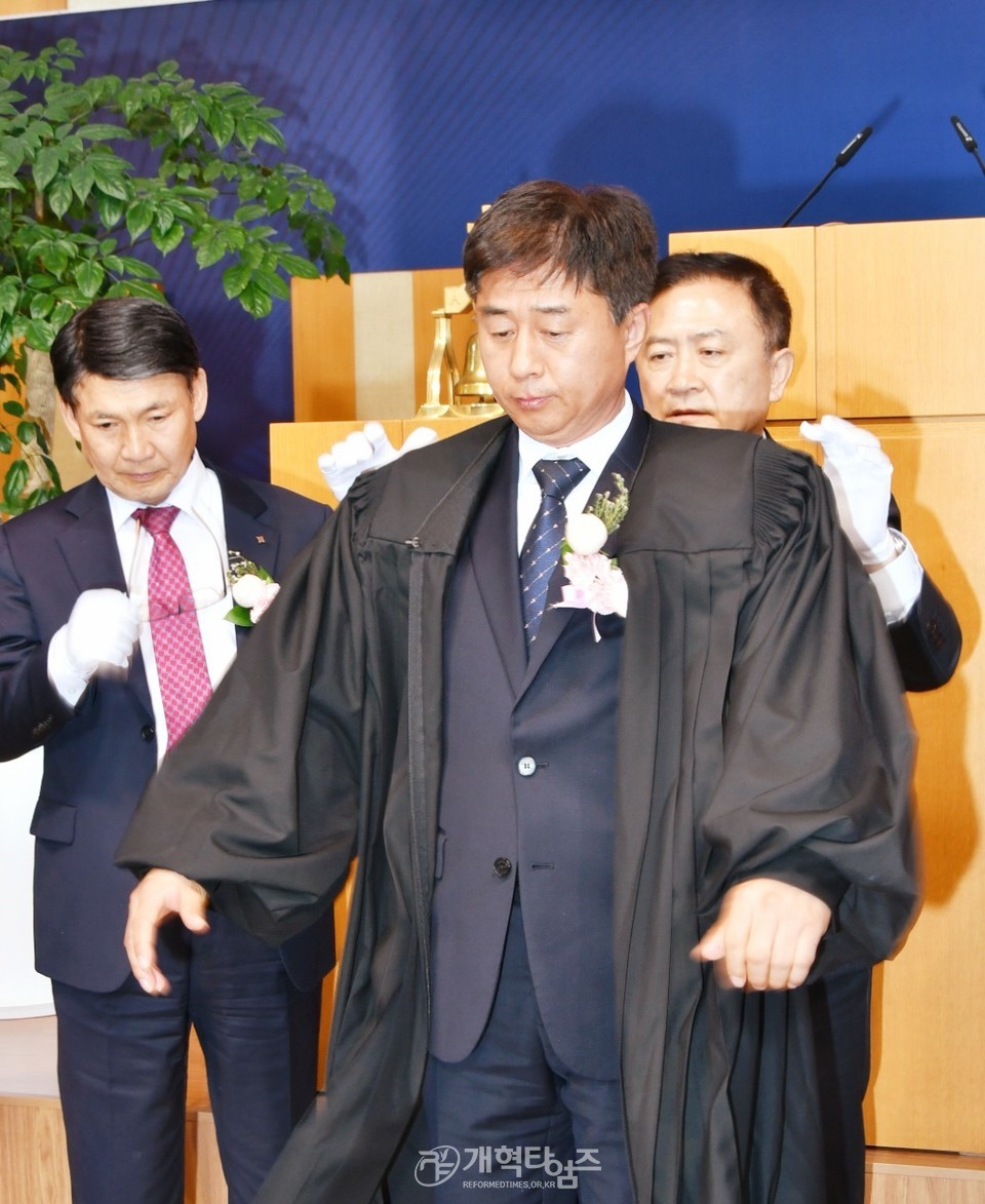 은샘교회, 장로장립예배 모습