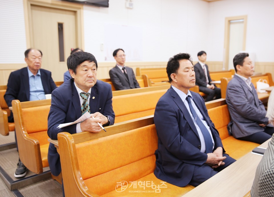 전국주교 호남ㆍ중부지역 증경회장 및 임원 연석회의 모습