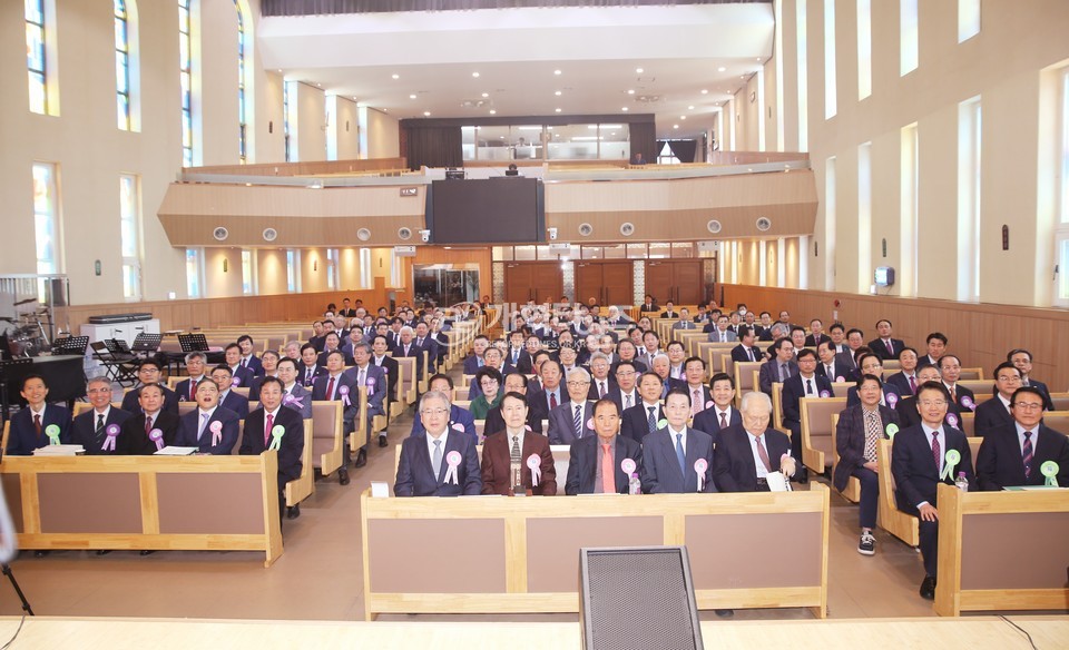 중부협의회,「창립30주년 기념감사예배 및 신임노회장 축하식」모습
