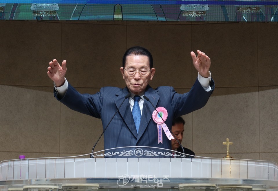 중부협의회,「창립30주년 기념감사예배 및 신임노회장 축하식」모습