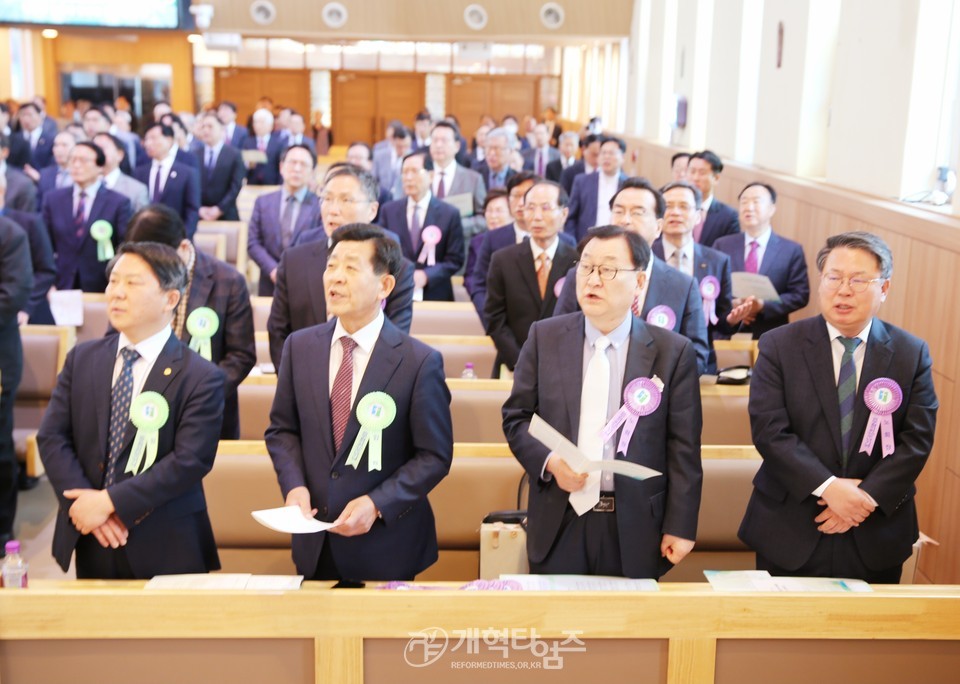중부협의회,「창립30주년 기념감사예배 및 신임노회장 축하식」모습