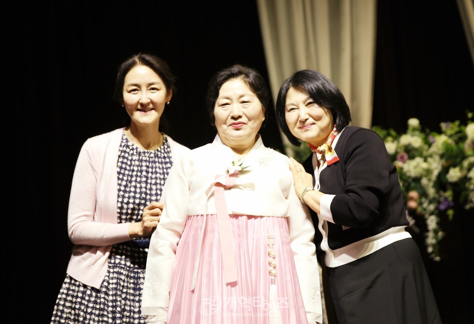 서성로교회 김장교 목사, 장녀 결혼예식 모습