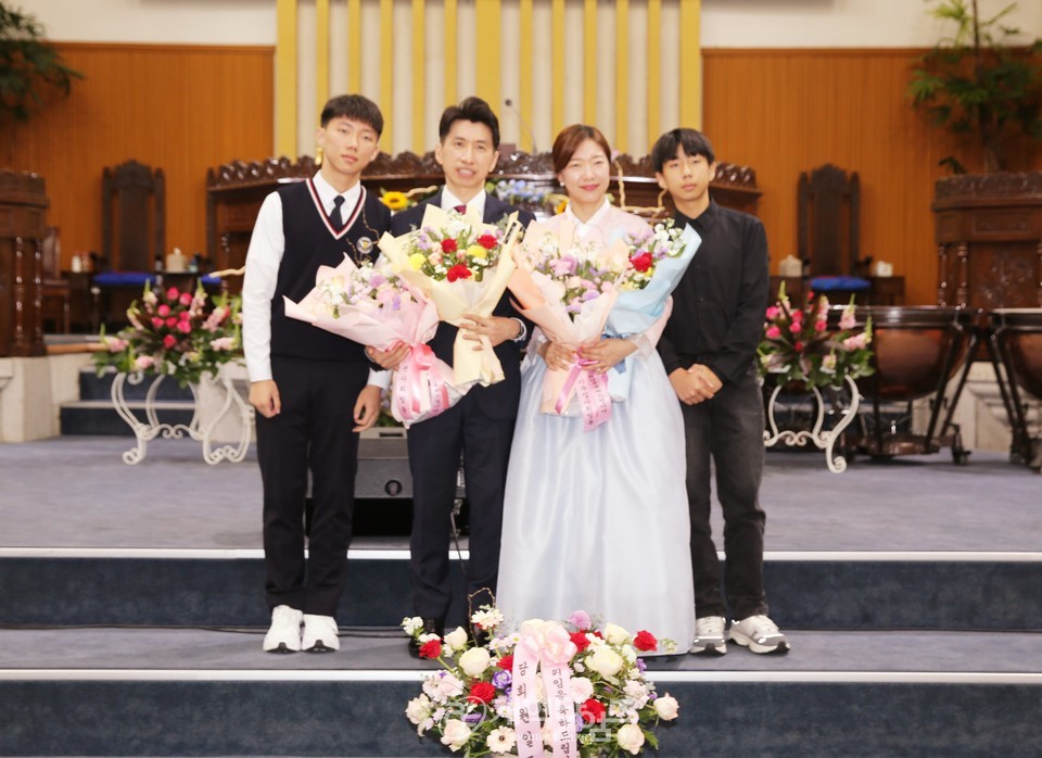 대구서현교회, 박성훈 목사 위임 감사예배 모습