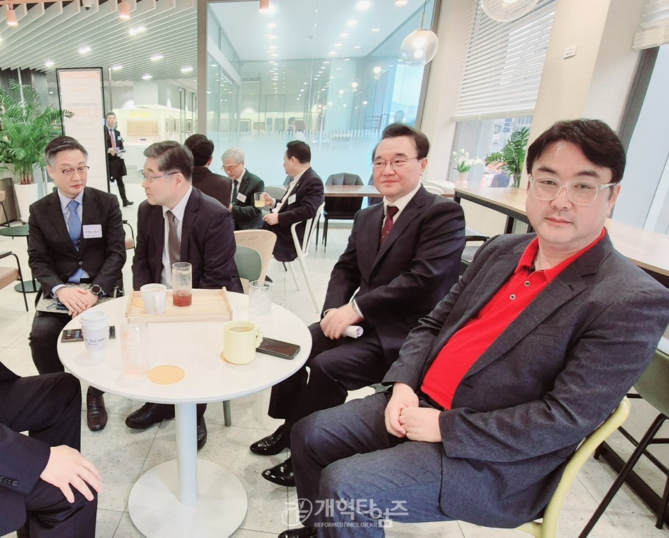 총회회관에서 열린 제1차 총신운영이사회 모습