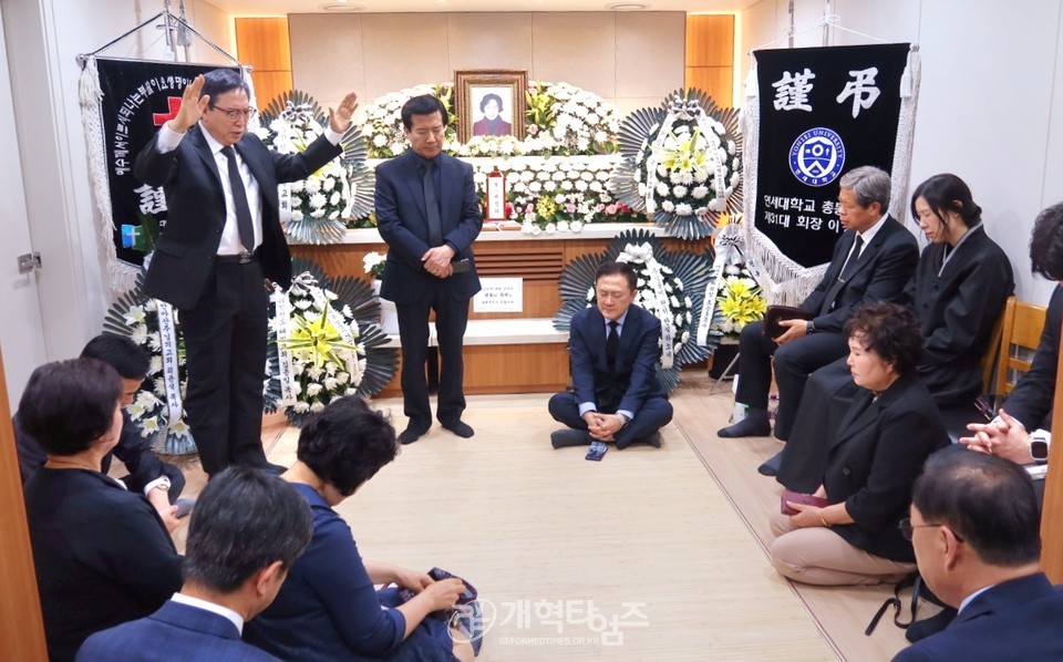 전국호남협 직전 회장 이은철 목사 사모상 모습