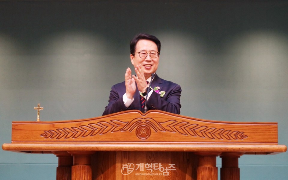 부산노회 200회기 기념 감사예배 모습