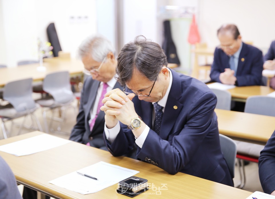 수도권협의회, 전국주교 제71회 수석부회장 단독 후보 양우식 장로 추대 모습