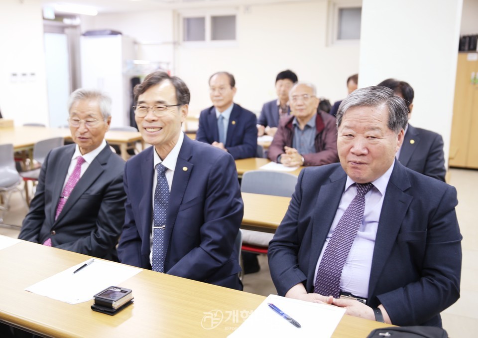 수도권협의회, 전국주교 제71회 수석부회장 단독 후보 양우식 장로 추대 모습