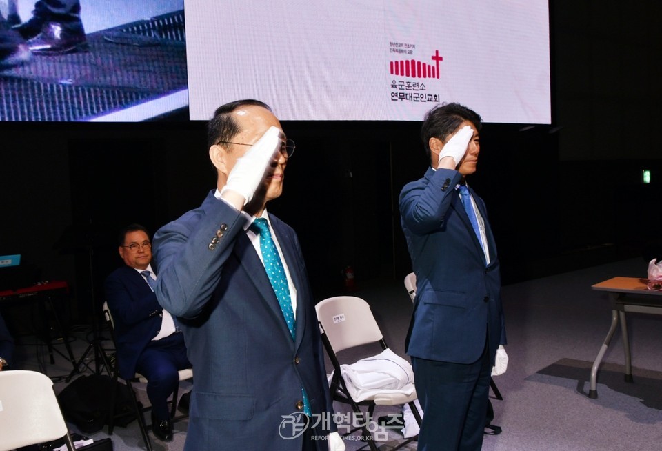 전국남전도회, 육군 훈련소 훈련병 진중세례식 모습