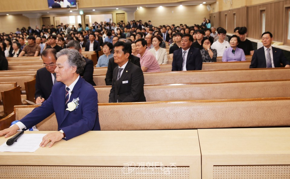 영광대교회 김용대 목사 아들 주성군 결혼예식 모습