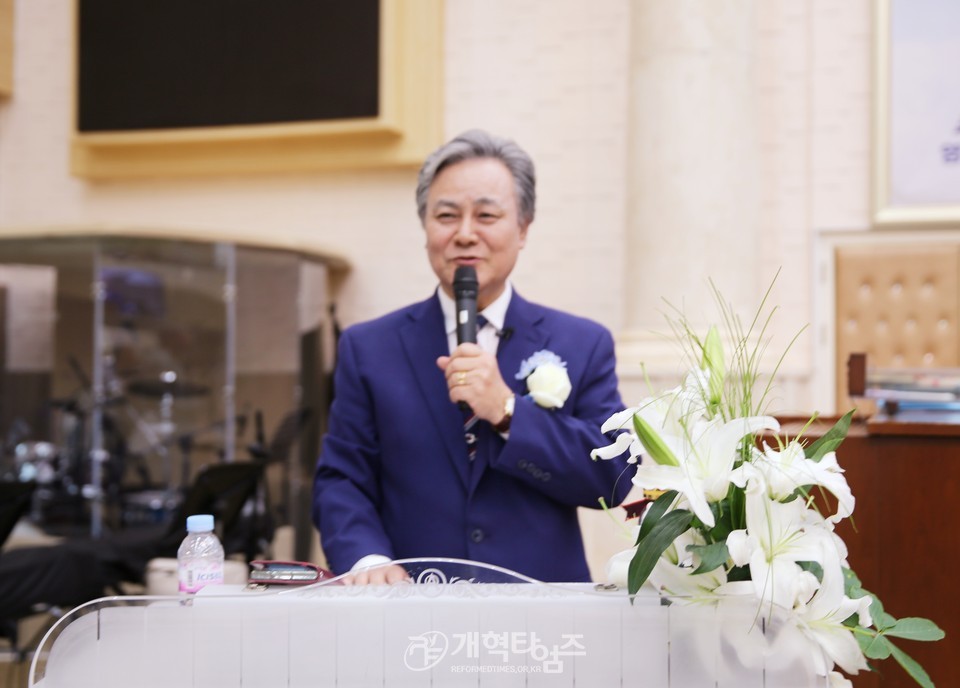 영광대교회 김용대 목사 아들 주성군 결혼예식 모습