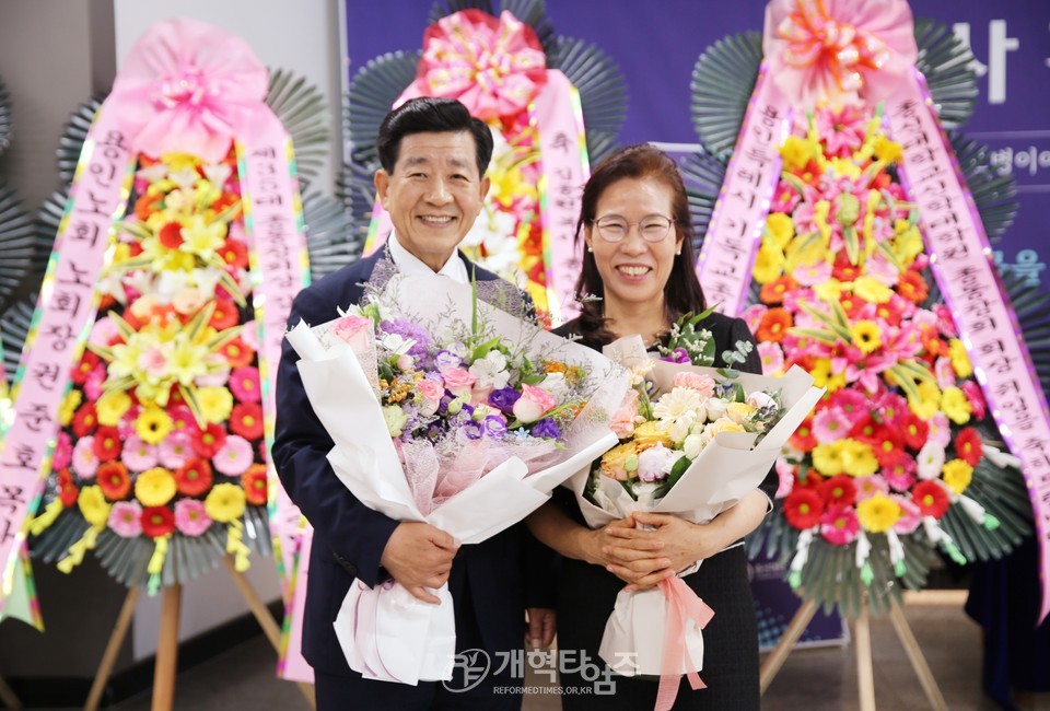 총신대신대원 총동창회 회장/후원이사장 이ㆍ취임감사예배 모습