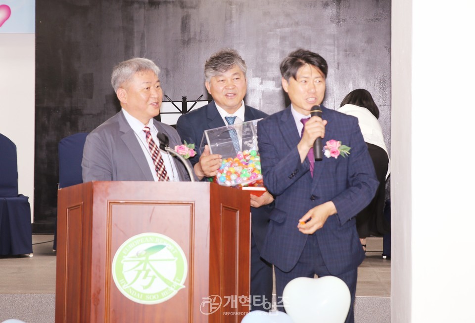 서울ㆍ서북지역남전도회, 회원부부수련회 모습