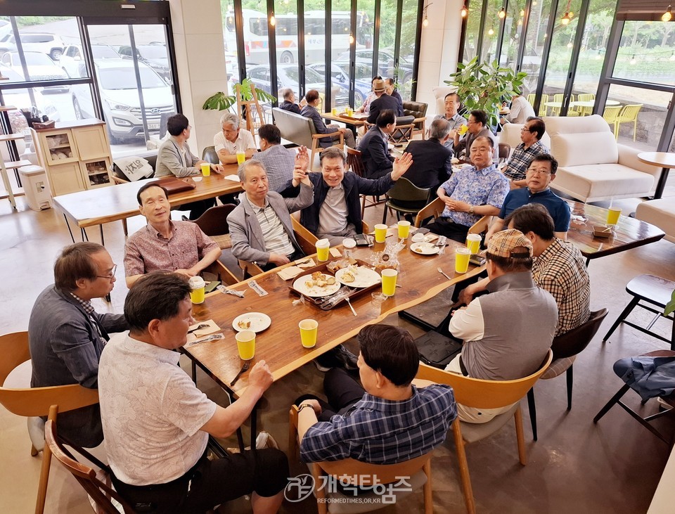 서울ㆍ서북지역장로회, 증경 회장 초청 야외 친교회 모습