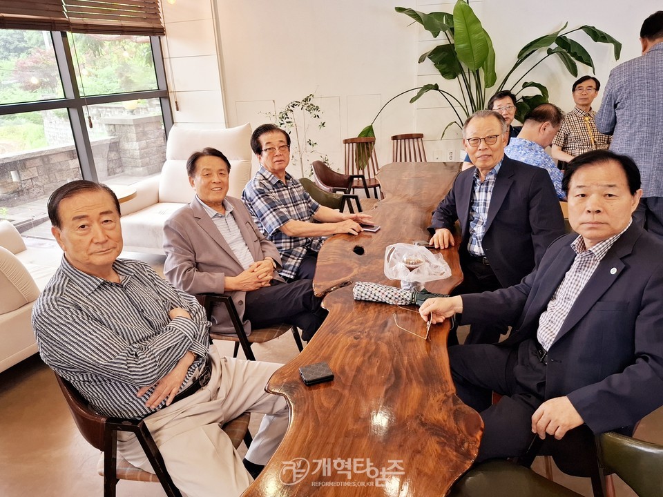 서울ㆍ서북지역장로회, 증경 회장 초청 야외 친교회 모습