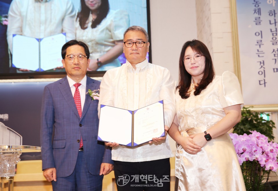 영광대교회, 설립 120주년 감사 및 선교사 파송식 모습