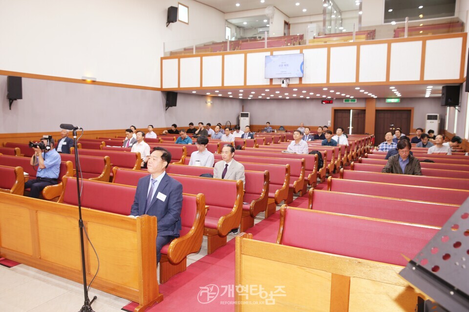 이만교회운동본부 제109회기 교회개척전도성장세미나 모습