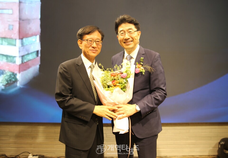대한교회 센터위드 개관식 모습