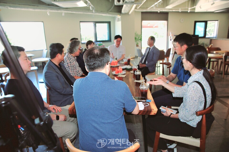 대화재가 발생한 구리 새음교회 모습