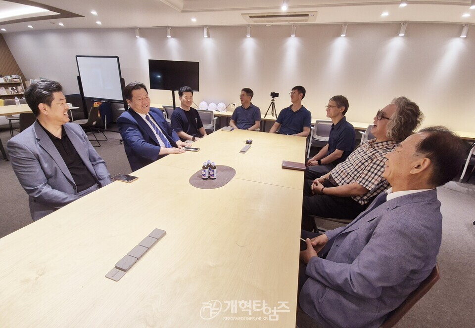 대화재가 발생한 구리 새음교회 모습