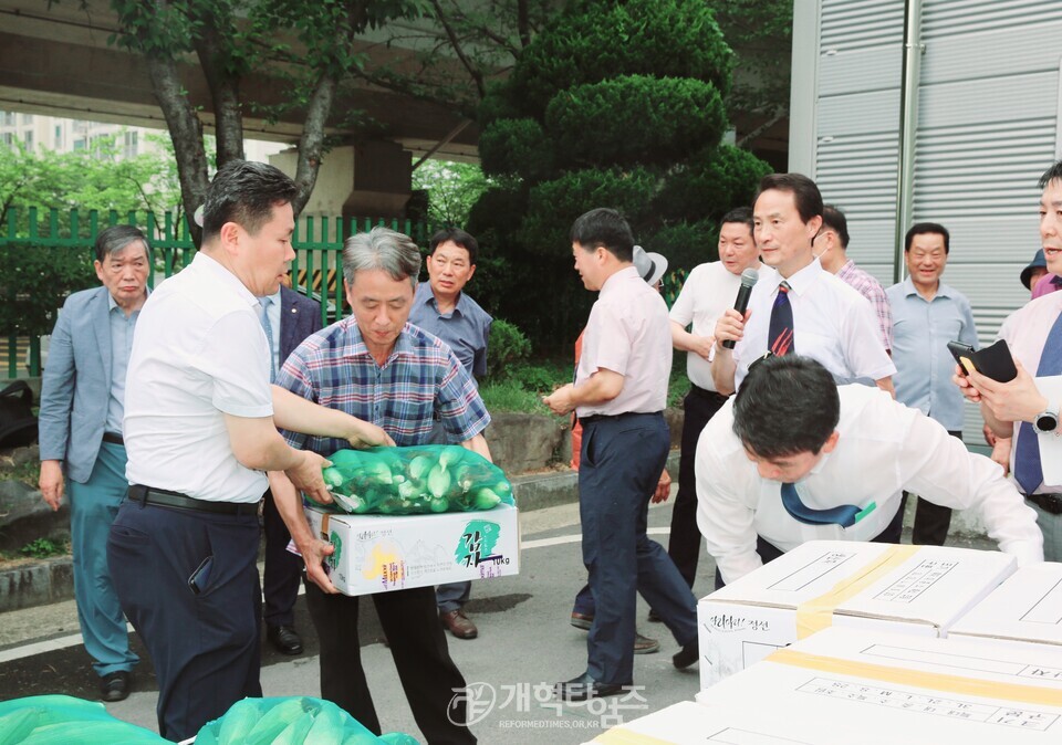 선한장로회, 농촌 선교를 위한 도농상생 농산물 사랑의 나눔 행사 모습