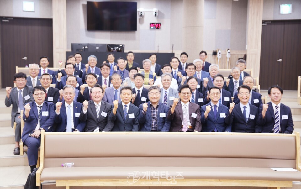 제110회기 총준위 제1차 전체회의 모습