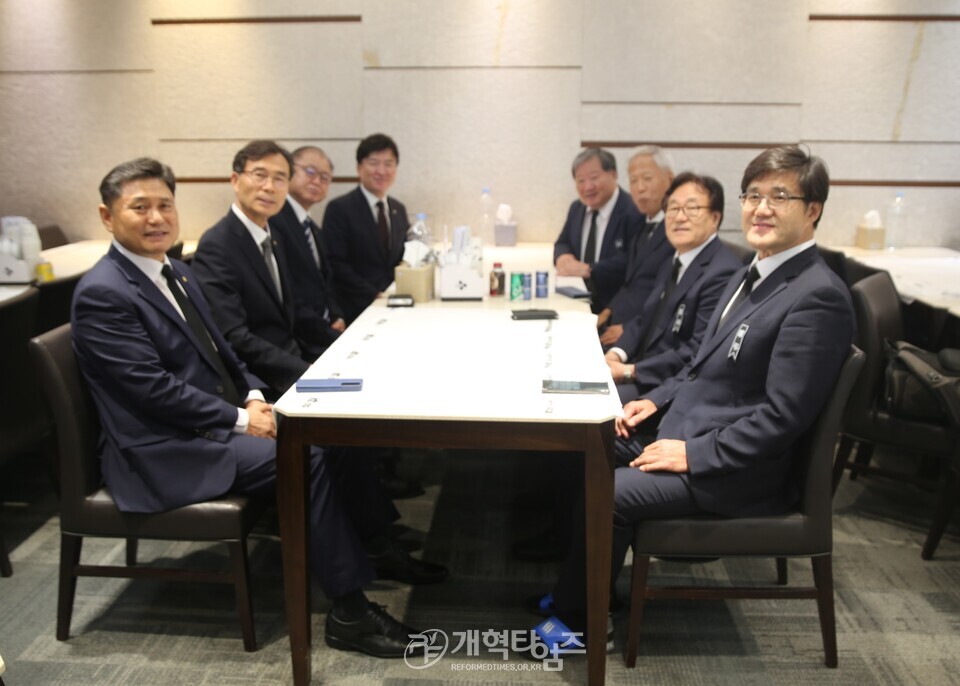 故 양성수 장로 장례식장 조문 모습
