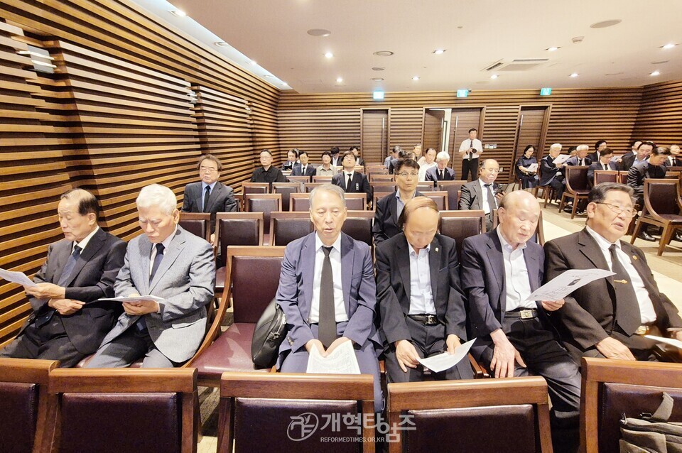 故 양성수 장로 장례식장 조문 모습