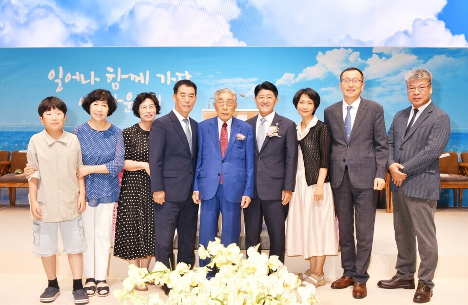 아름다운교회 입당감사예배 모습