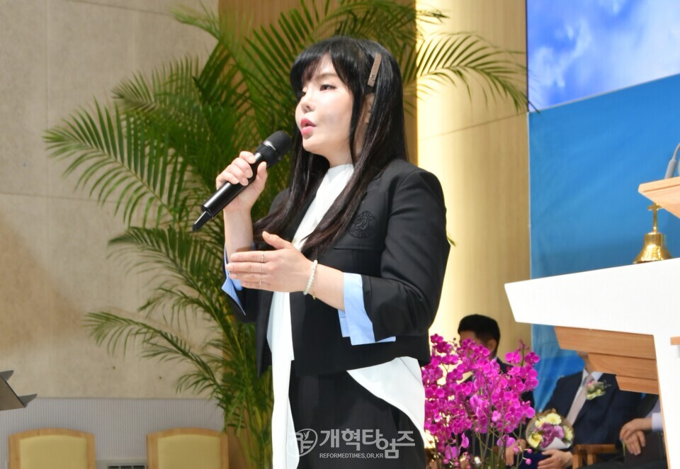 아름다운교회 입당감사예배 모습