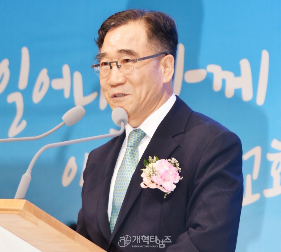 아름다운교회 입당감사예배 모습