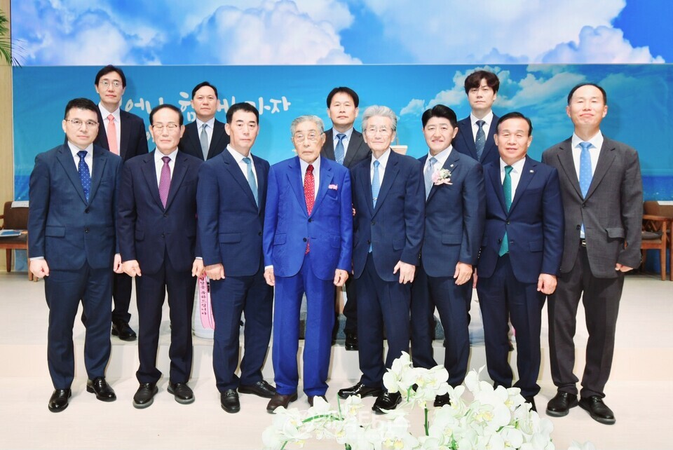 아름다운교회 입당감사예배 모습